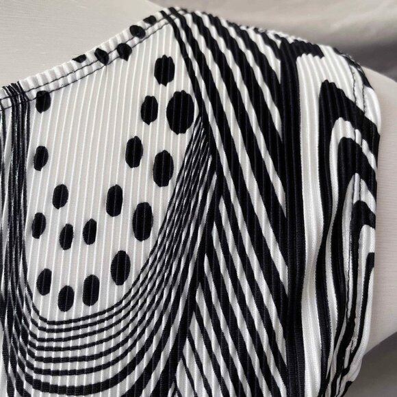 Y2K Style Abstract Tank Top Sleeveless Blouse - Picture 6 of 6